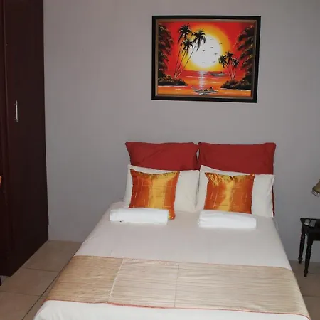 Asante Sana Guesthouse Amanzimtoti Exterior photo