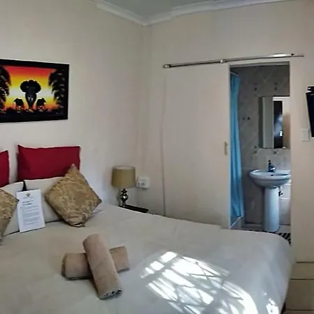 Asante Sana Guesthouse Amanzimtoti Exterior photo